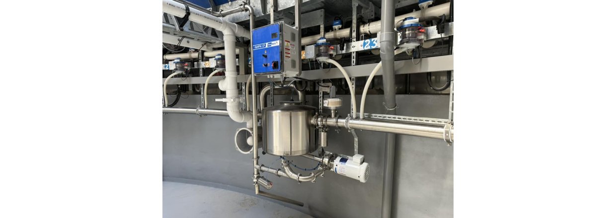 50 pladsers BouMatic Streamline karrusel med viewpoint, Escorter suprme og kodriver 