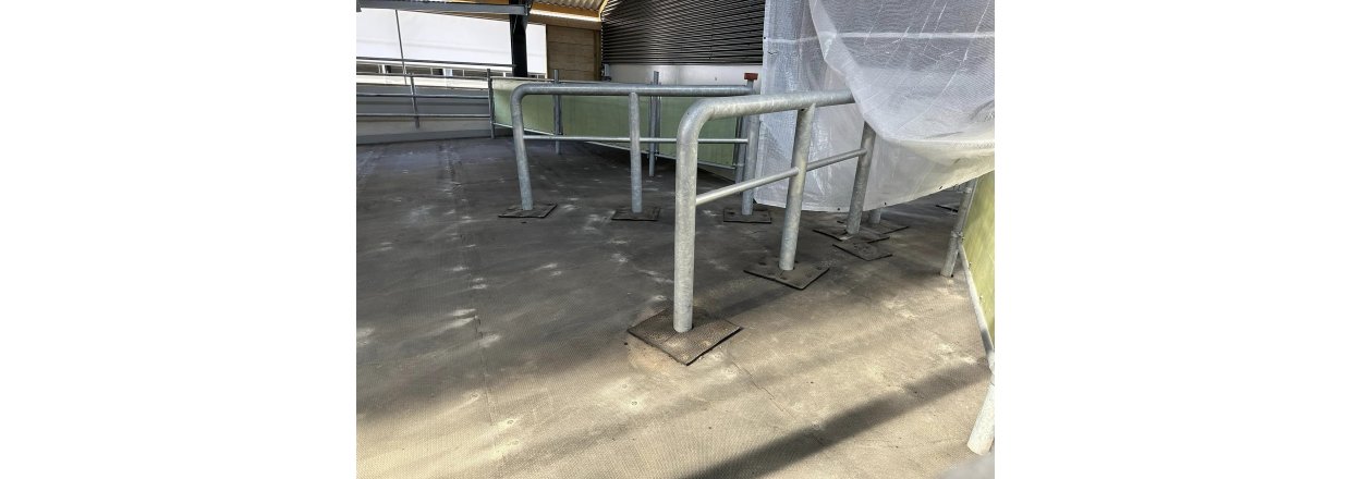 50 pladsers BouMatic Streamline karrusel med viewpoint, Escorter suprme og kodriver 