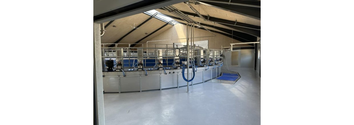 50 pladsers BouMatic Streamline karrusel med viewpoint, Escorter suprme og kodriver 